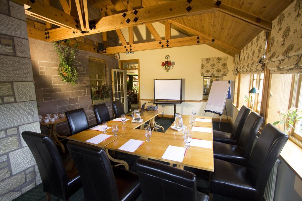The Wheatsheaf Hotel And Restaurant Свинтон Экстерьер фото